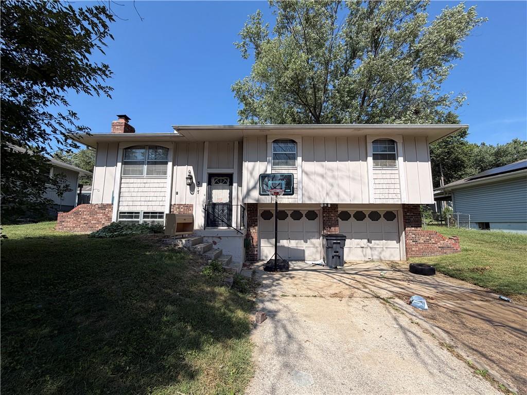 317 Sandstone Drive — photo
