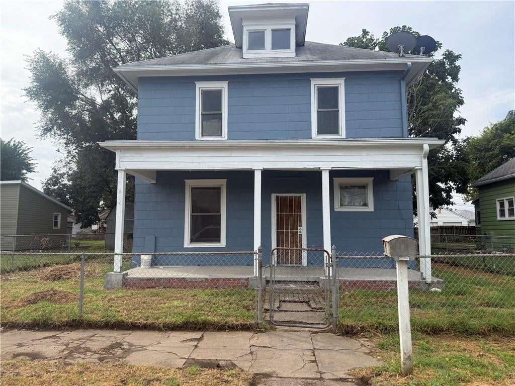 416 Massachusetts Street — photo