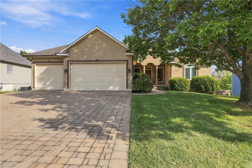 4957 S Park Ridge Drive — photo