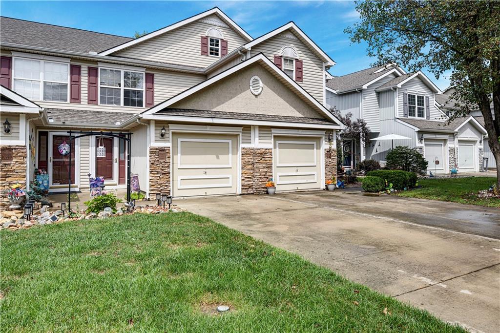 3223 SW Shadow Brook Drive — photo