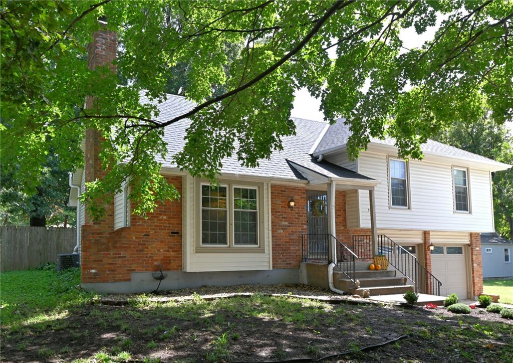5527 Westgate Street — photo