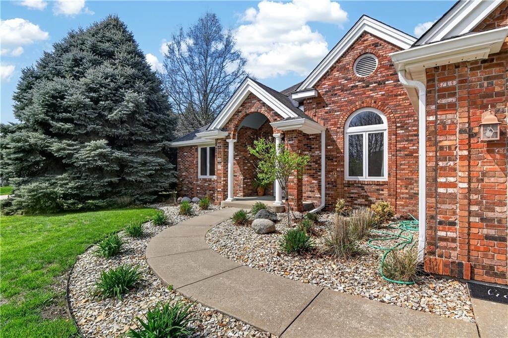 1504 Hillcrest Court — photo