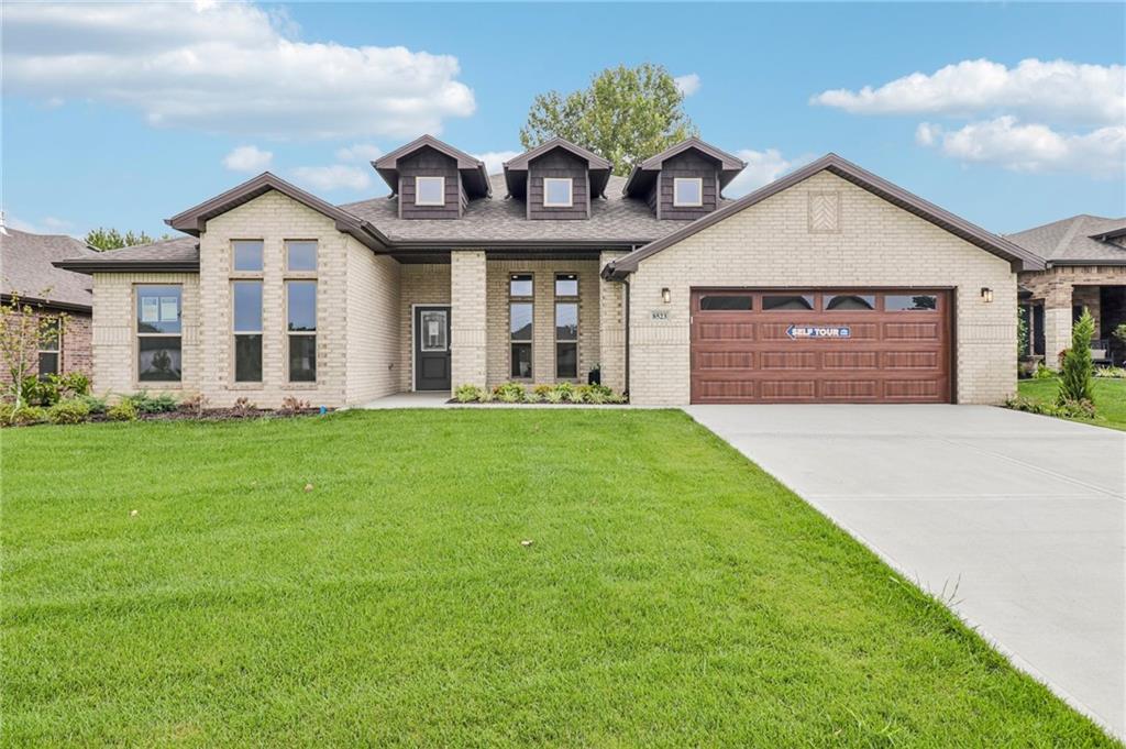 8523 Pickering Street — photo