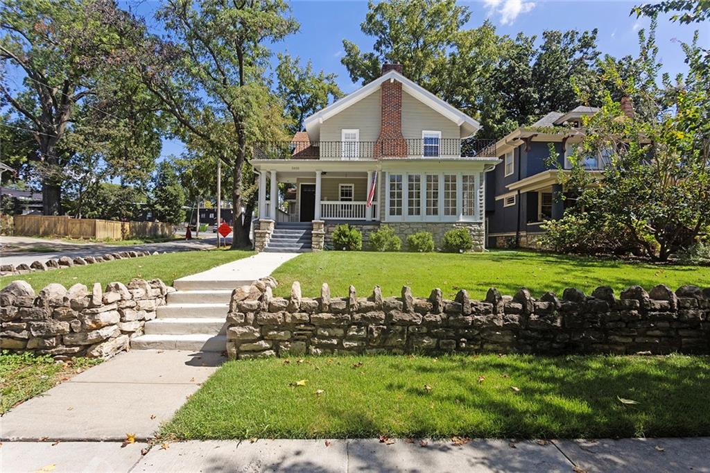 5601 Harrison Street — photo