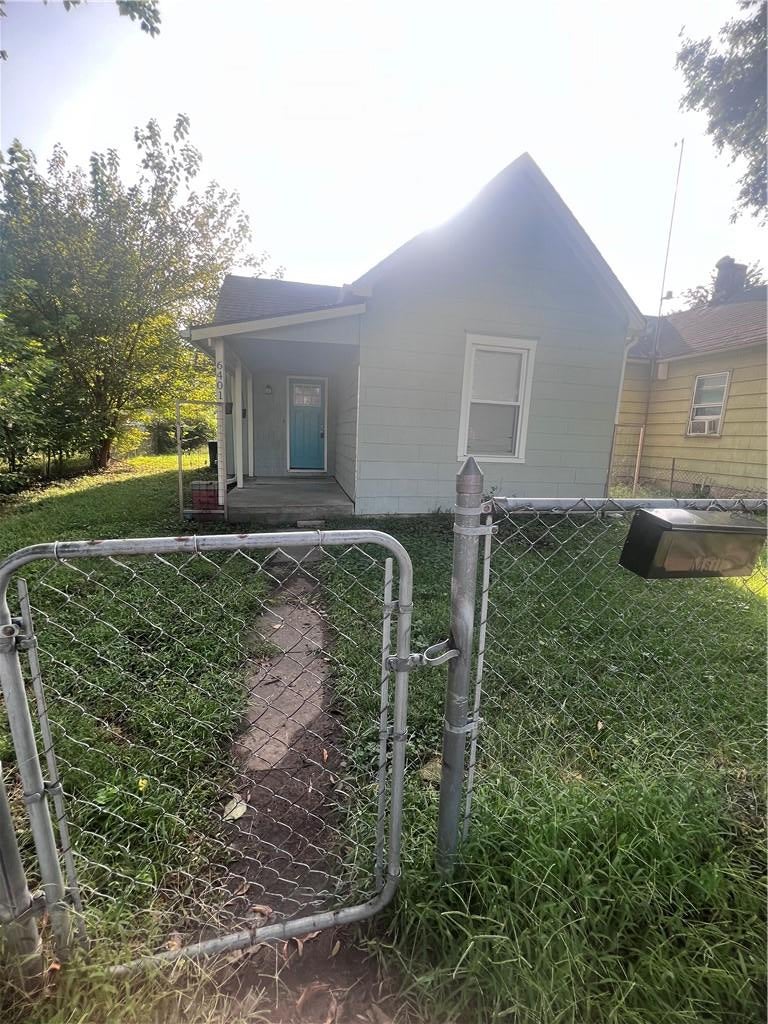 6401 Sherman Street — photo