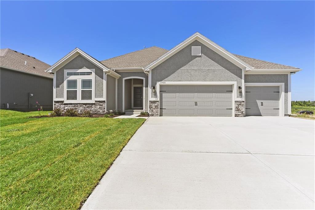 11420 N Auburndale Circle — photo