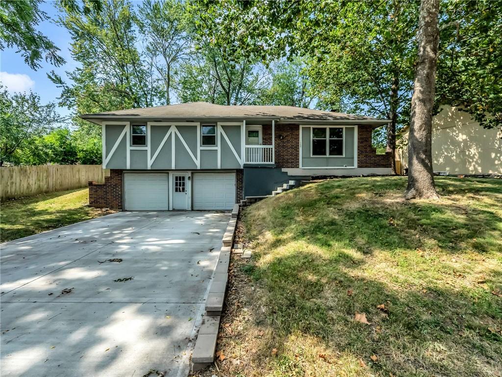 1300 NE Browning Lane — photo