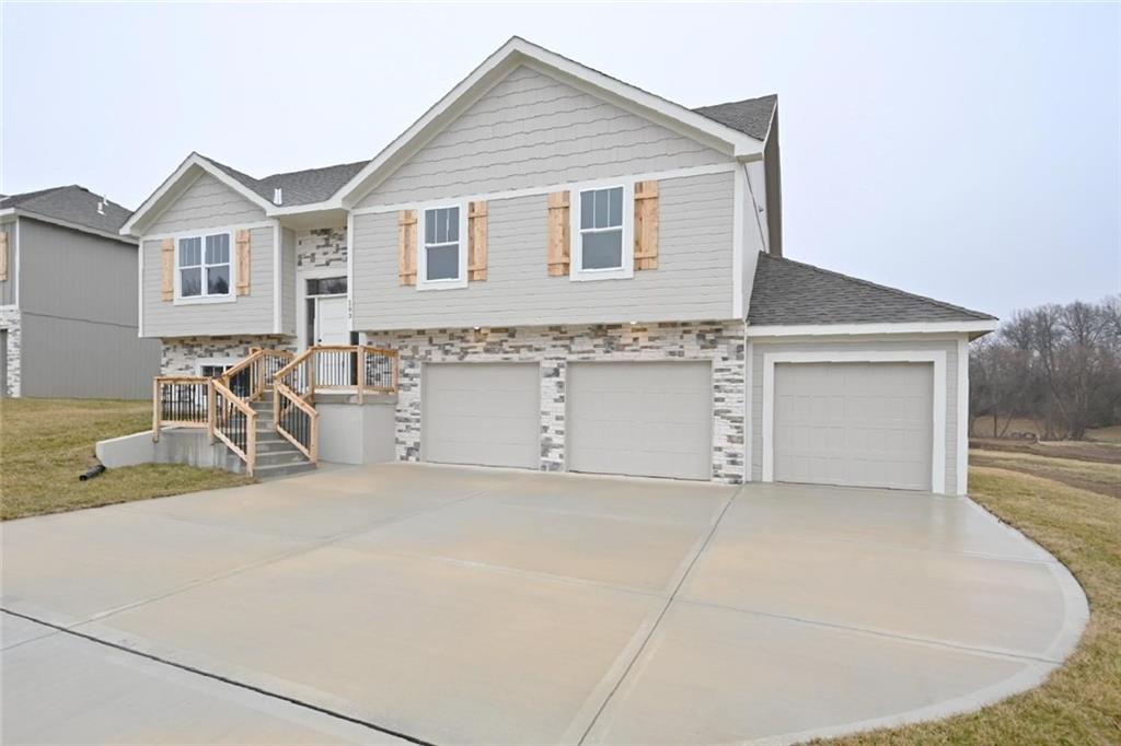 103 Johnson Circle, Dearborn, MO 64439 — photo 3