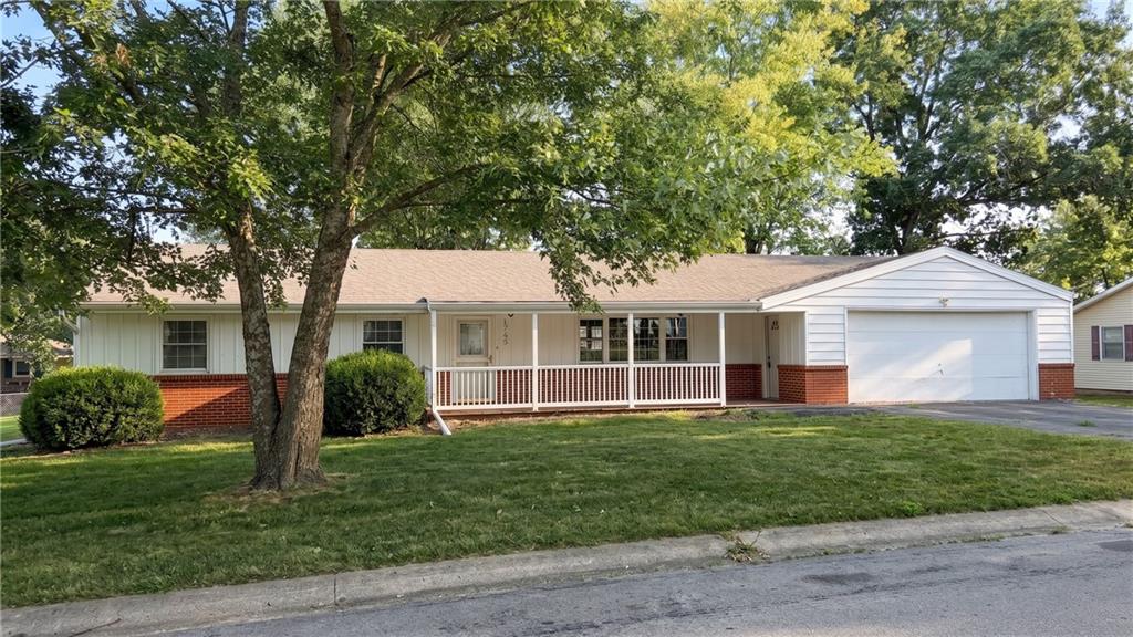 1745 Lake Trenton Drive — photo