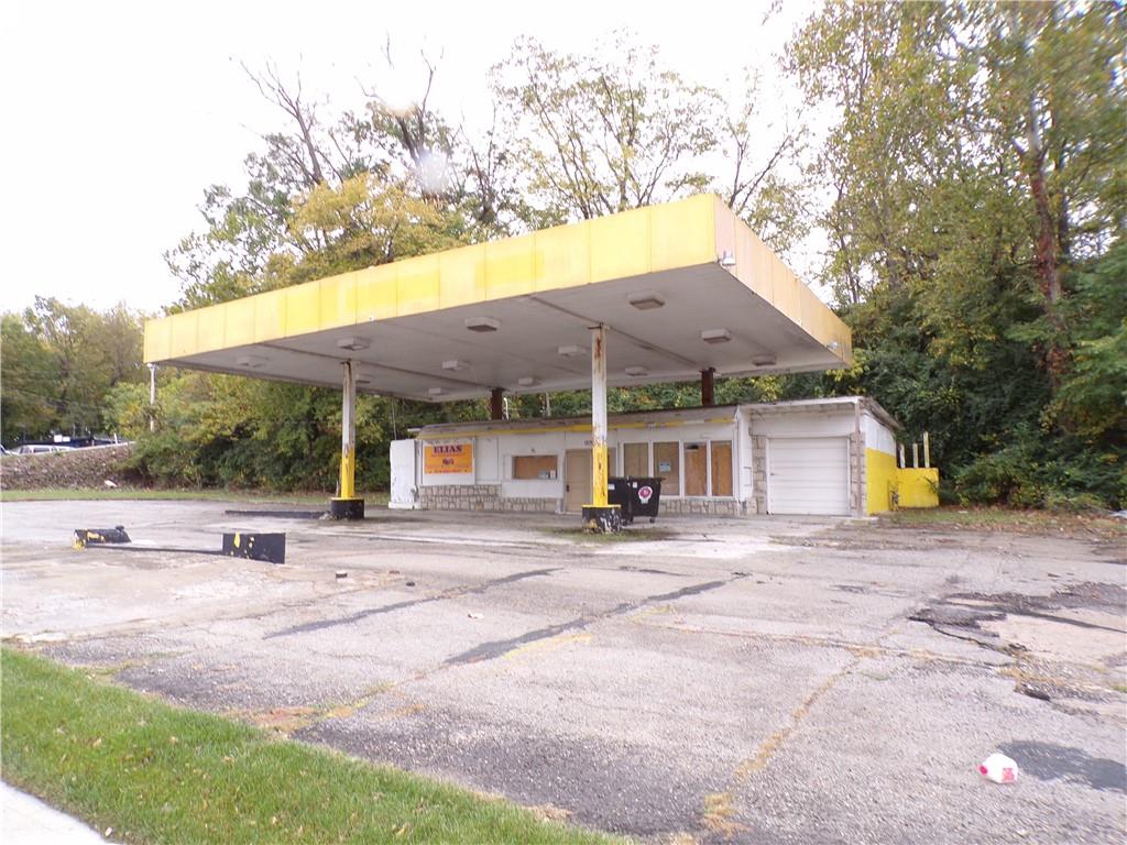 1315 W US 24 Highway — photo