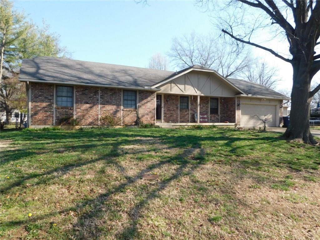 1805 Cambridge Lane — photo