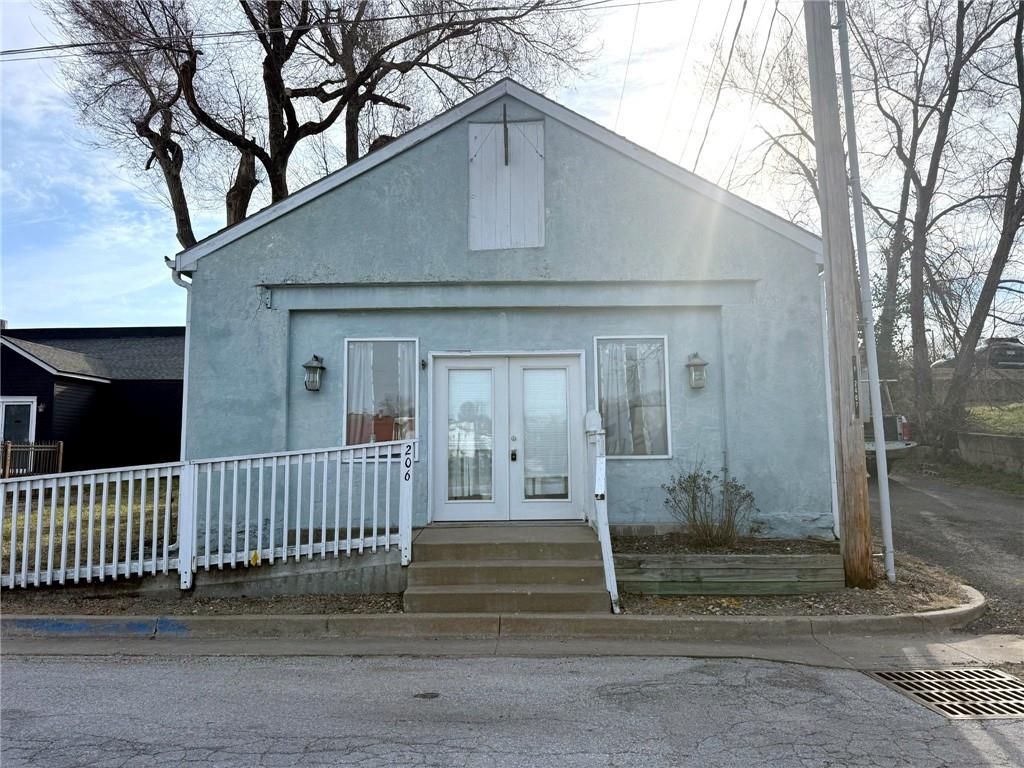 206 S 12th Street — photo