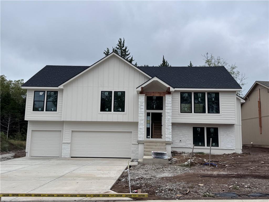 8663 Eagle Creek Drive — photo