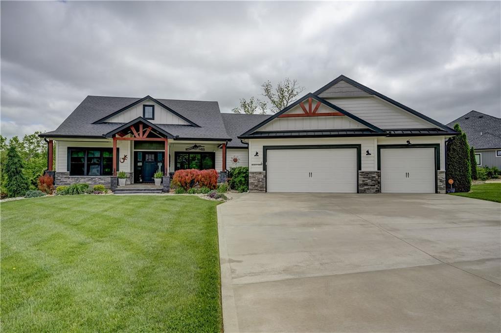 4 Black Hawk Drive — photo