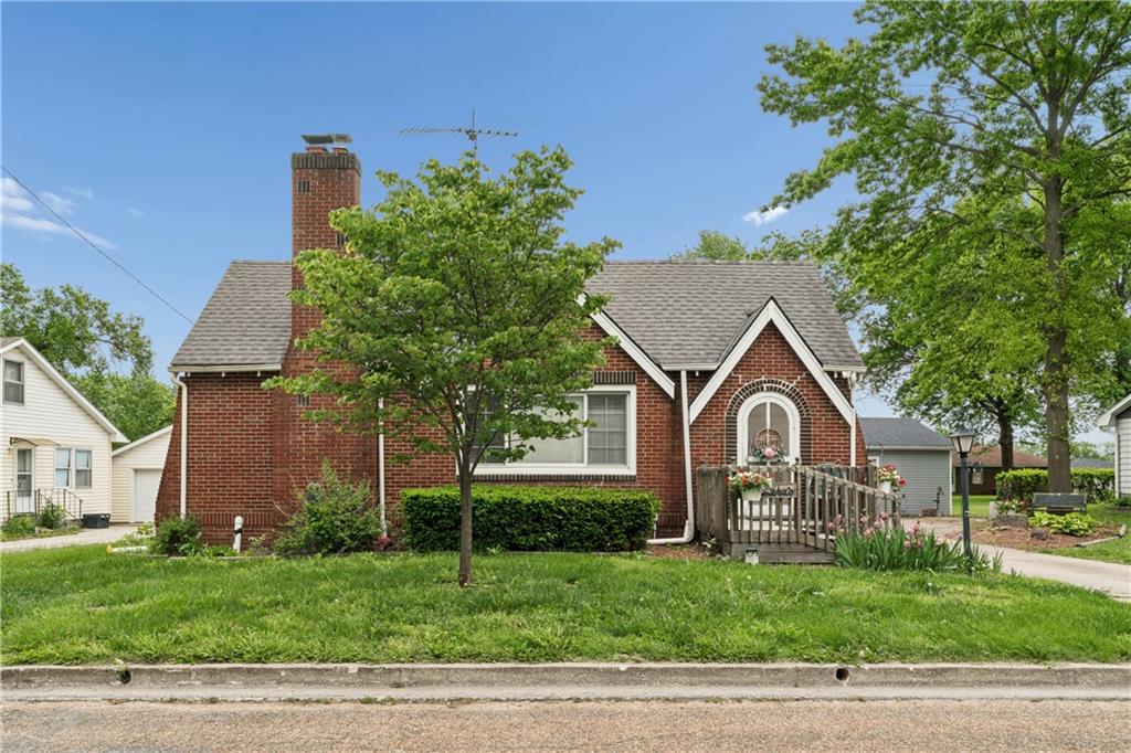 1015 S Saint Louis Street — photo