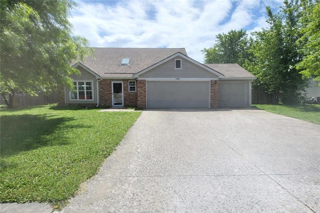 790 Myers Drive — photo