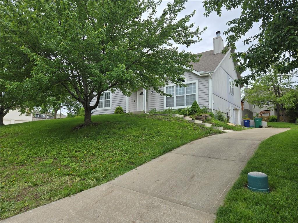 2128 SW British Drive — photo