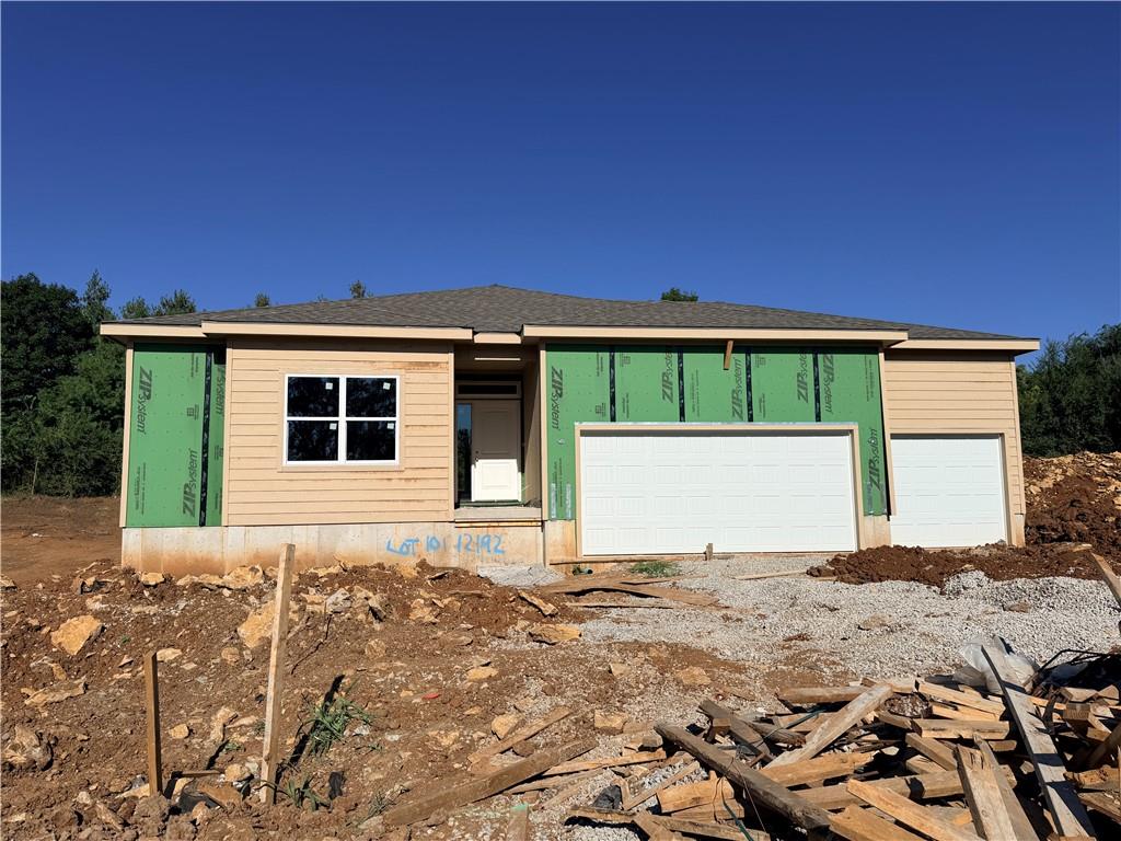 12192 Emerald Street — photo