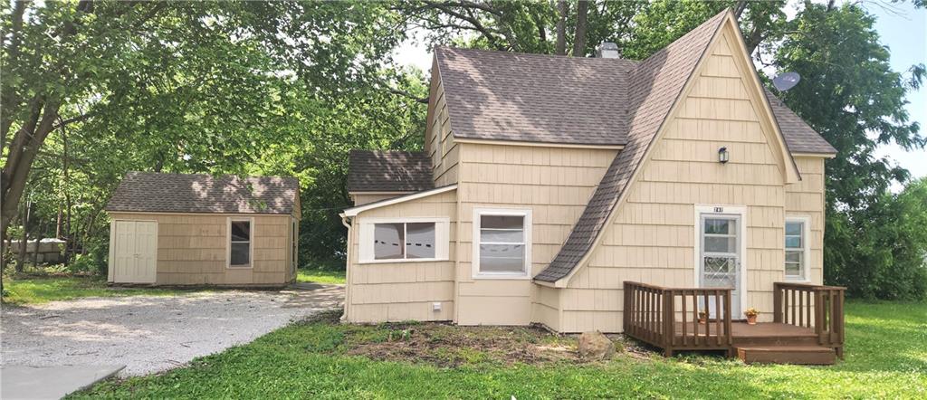 202 S Metcalf Road — photo