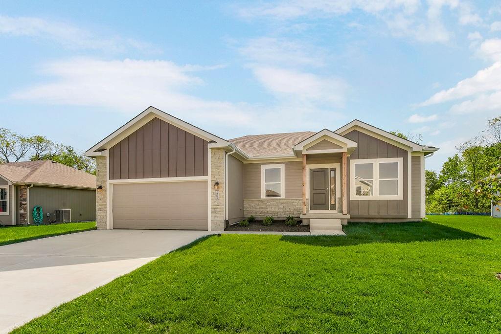 700 Blazing Star Drive — photo