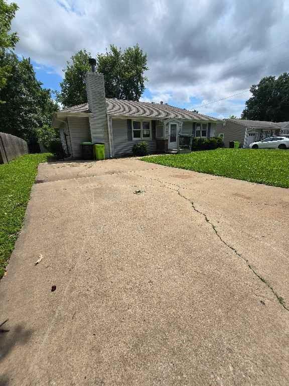 109 E Joy Street — photo
