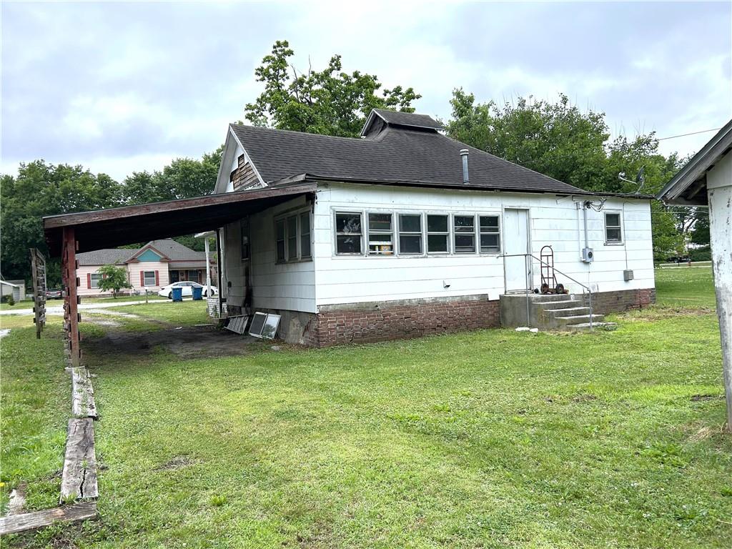 203 E Maple Street, Liberal, MO 64762 — photo 3