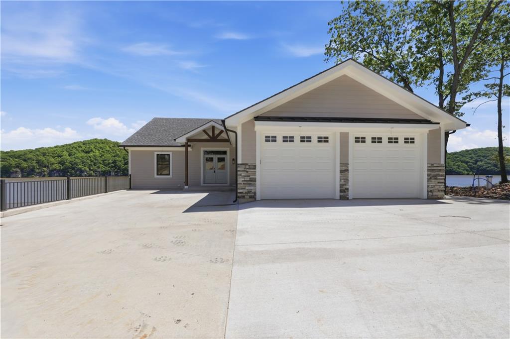 154 Lakeway Lane — photo