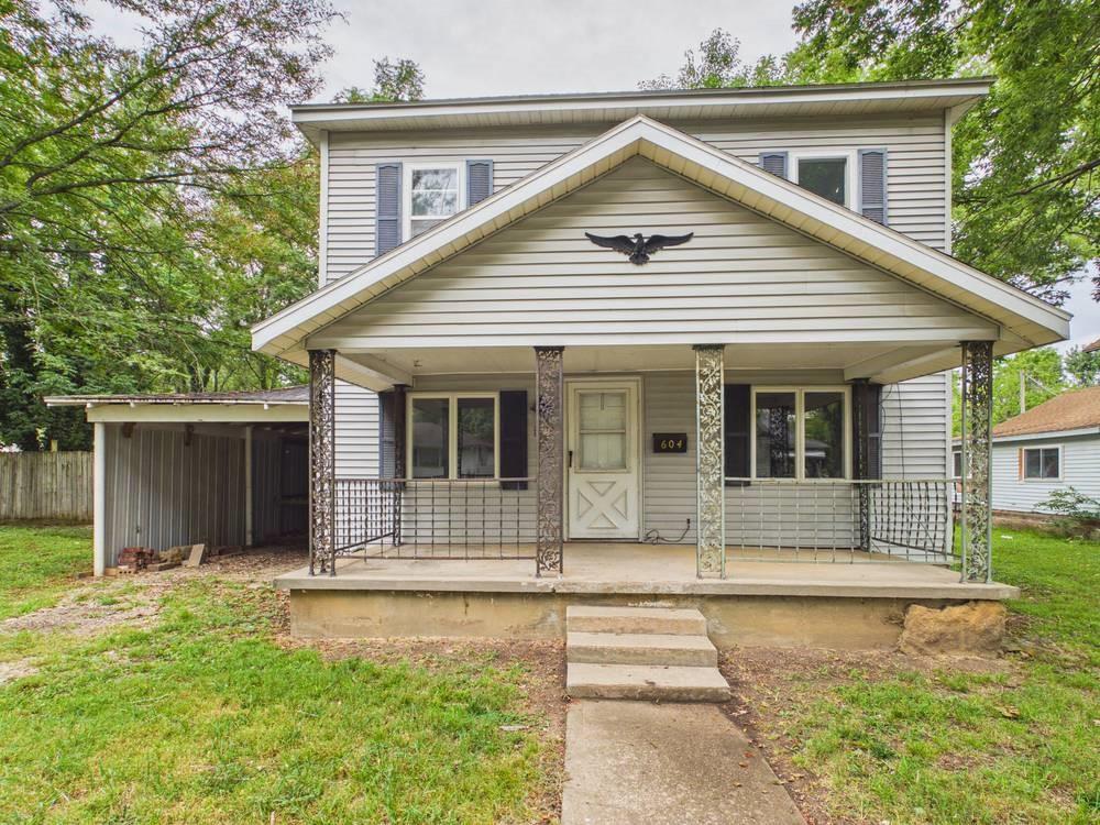 604 S Clark Street — photo