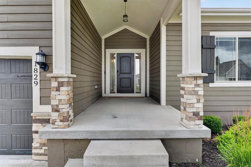 1829 NE Riley Drive, Lee's Summit, MO 64086 — photo 2