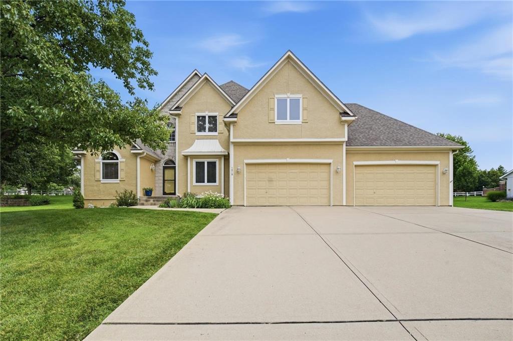 1019 SW Coachlight Court — photo