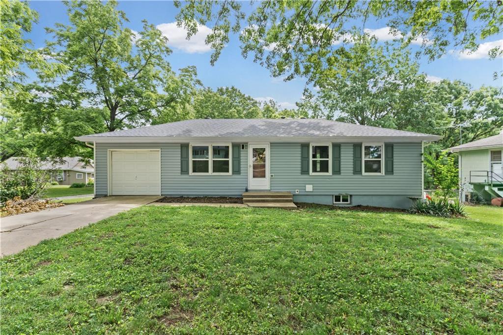 1104 Lexington Road — photo