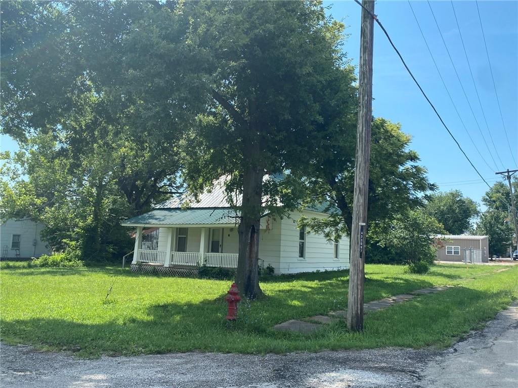 15 E 6th Street, Adrian, MO 64720 — photo 3