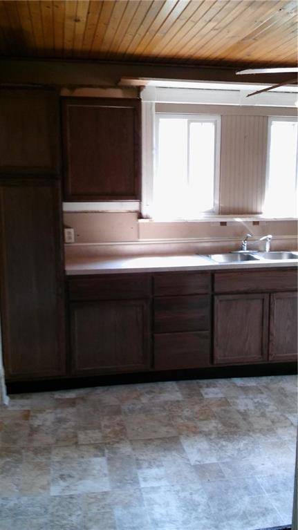203 E Pine Street, Liberty, MO 64068 — photo 3