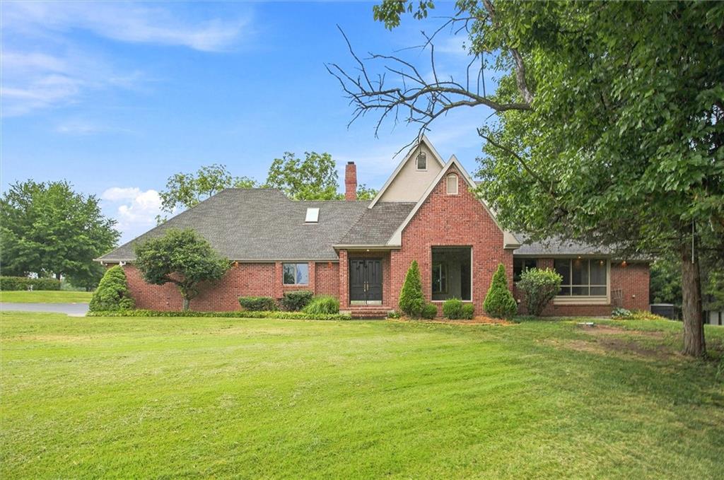 2530 Greenwood Drive — photo