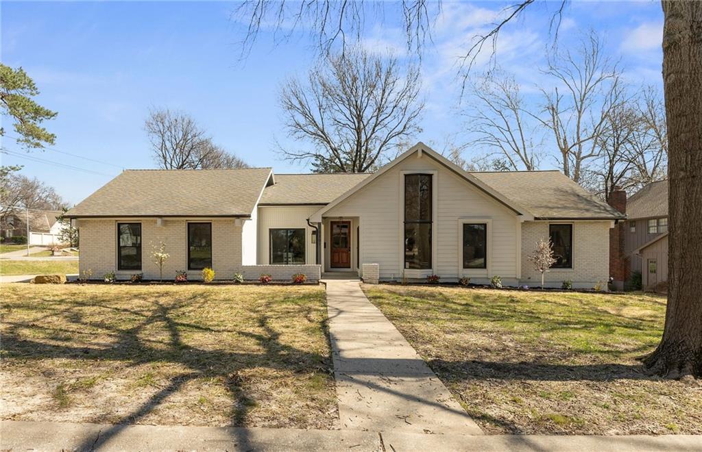 10301 Howe Drive — photo