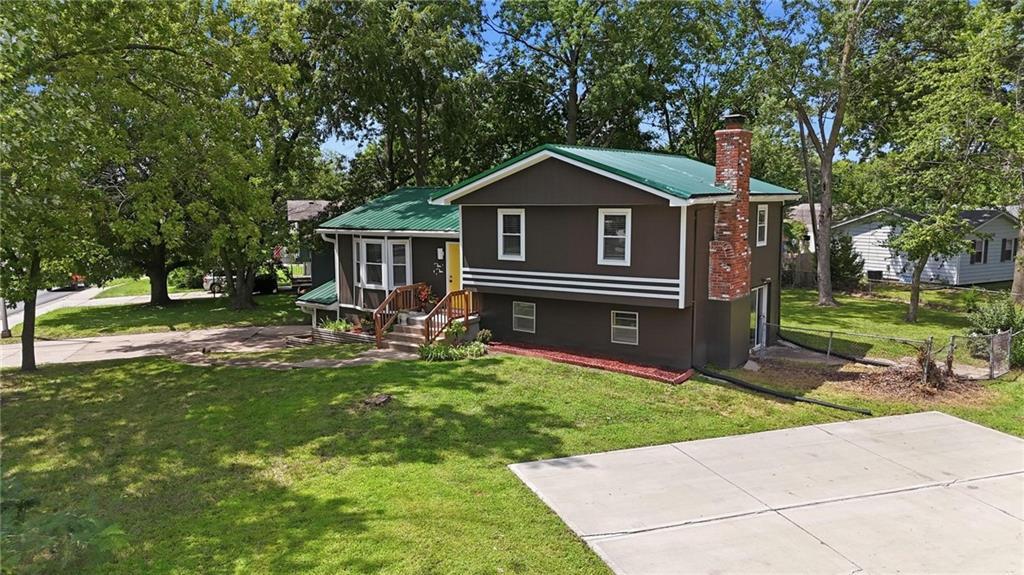 1010 E Langsford Road, Lee's Summit, MO 64063 — photo 2