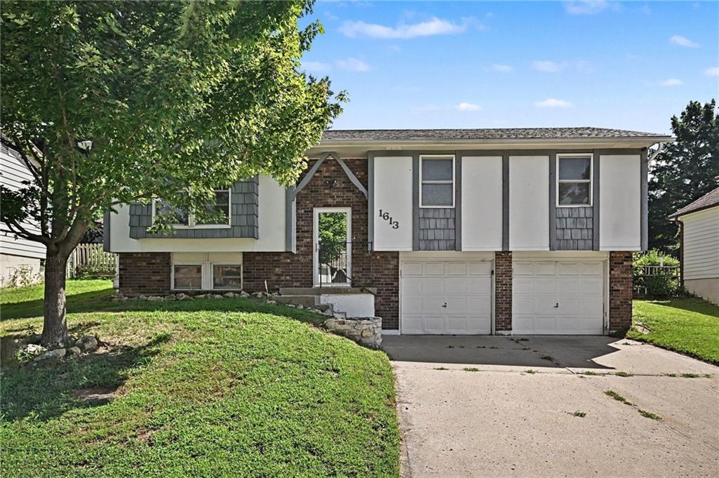 1613 N Glen Ellyn Street — photo
