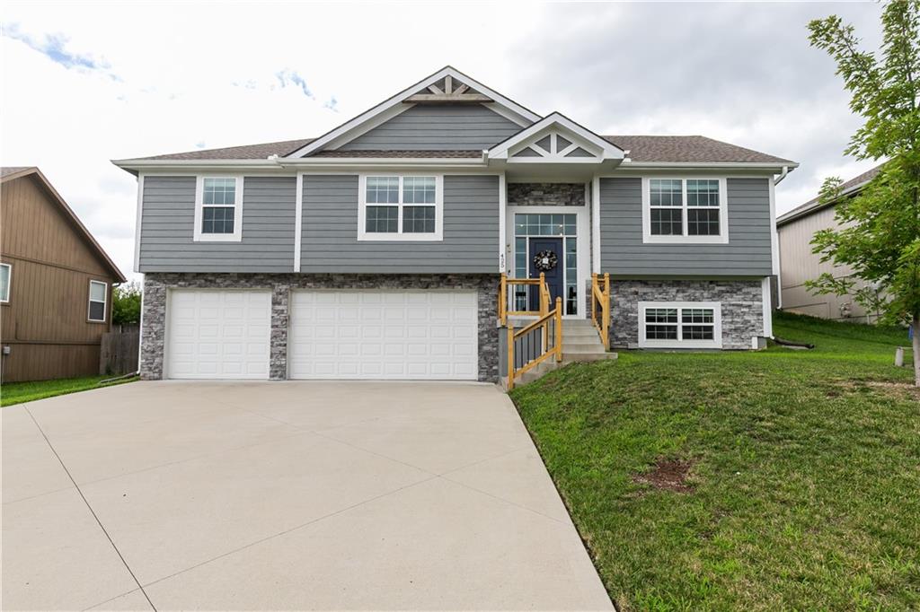 425 Spring Branch Drive — photo