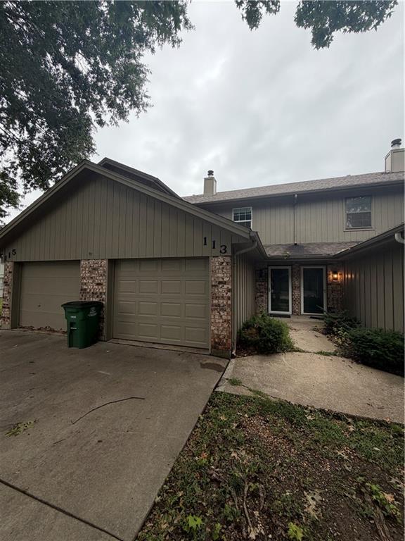 113 NE Greystone Drive — photo