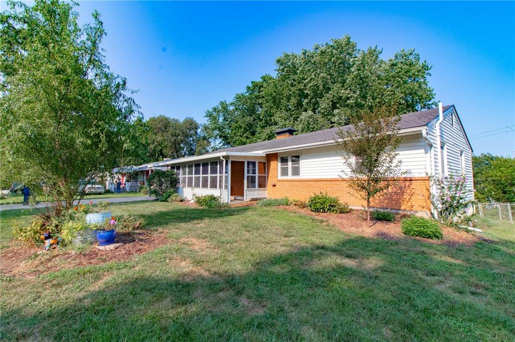 1608 Lee Lane — photo