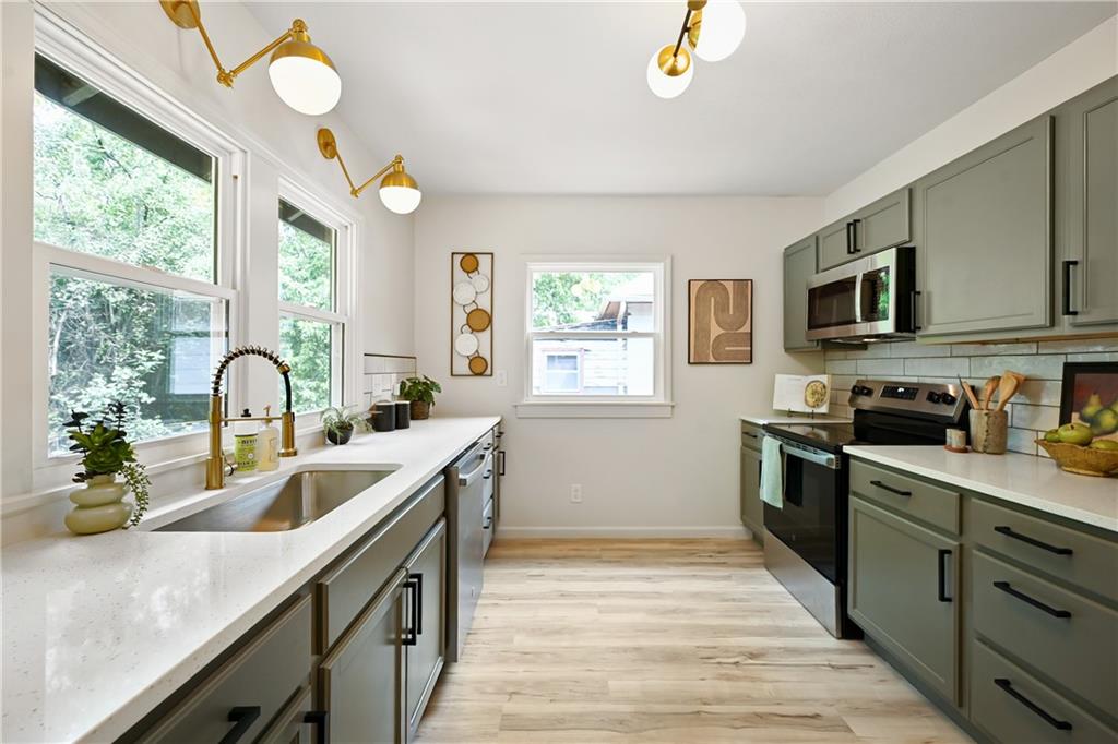 402 E Fair Street, Independence, MO 64055 — photo 2