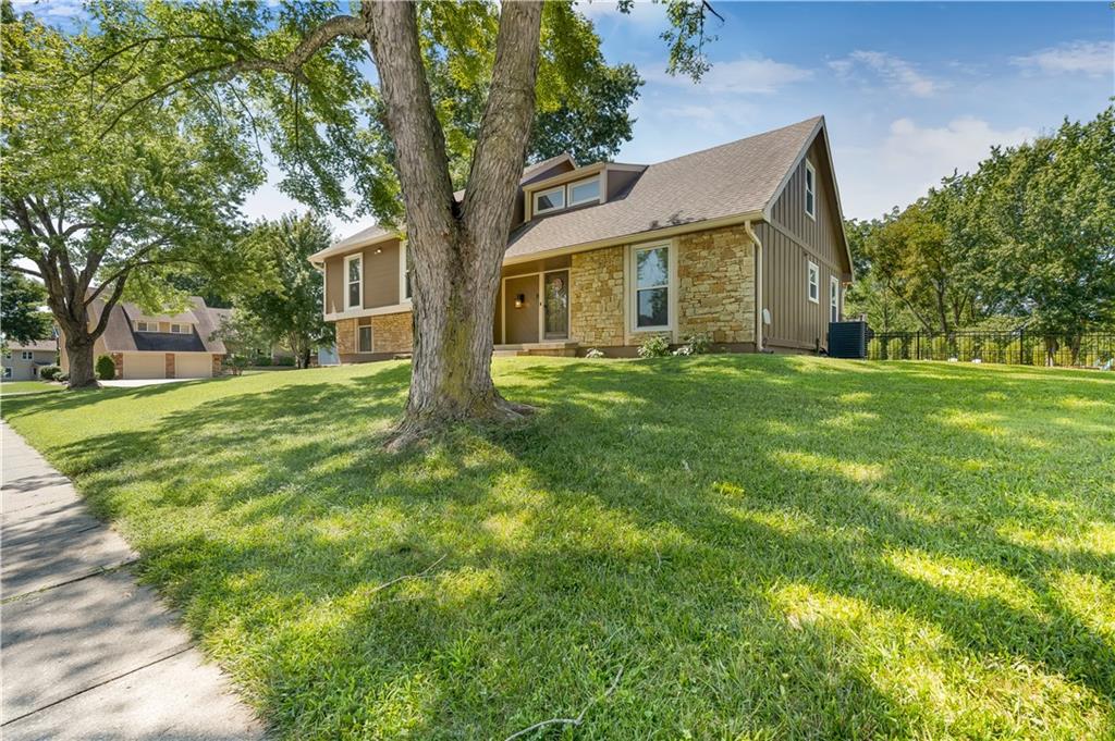 4377 SW Breezy Point Lane — photo