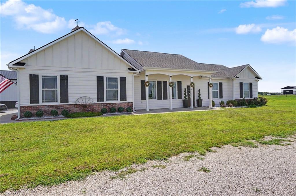 676 E 1375 Road, Lawrence, KS 66046 — photo 2