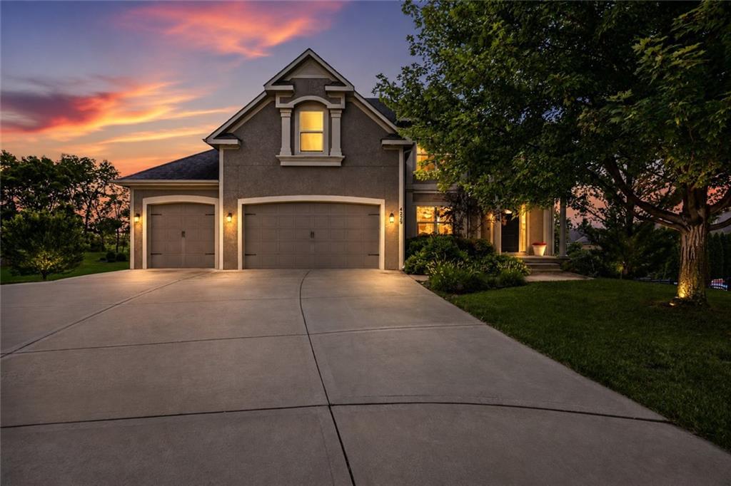 4229 S White Sands Court — photo
