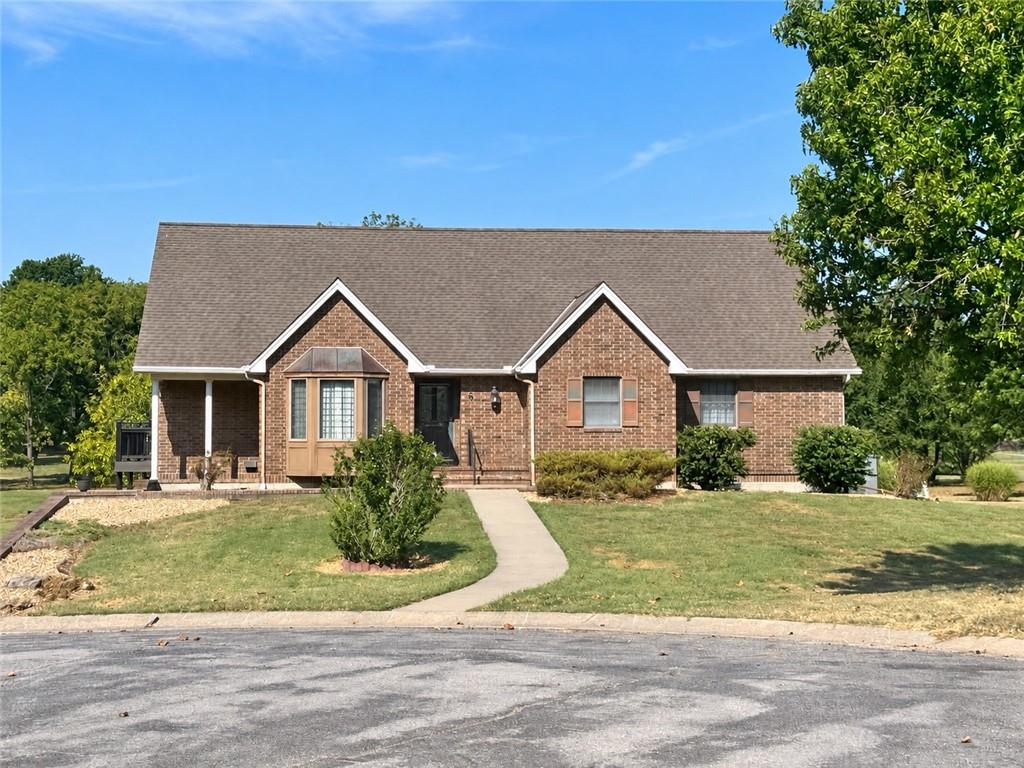 6 Willowgreen Drive — photo