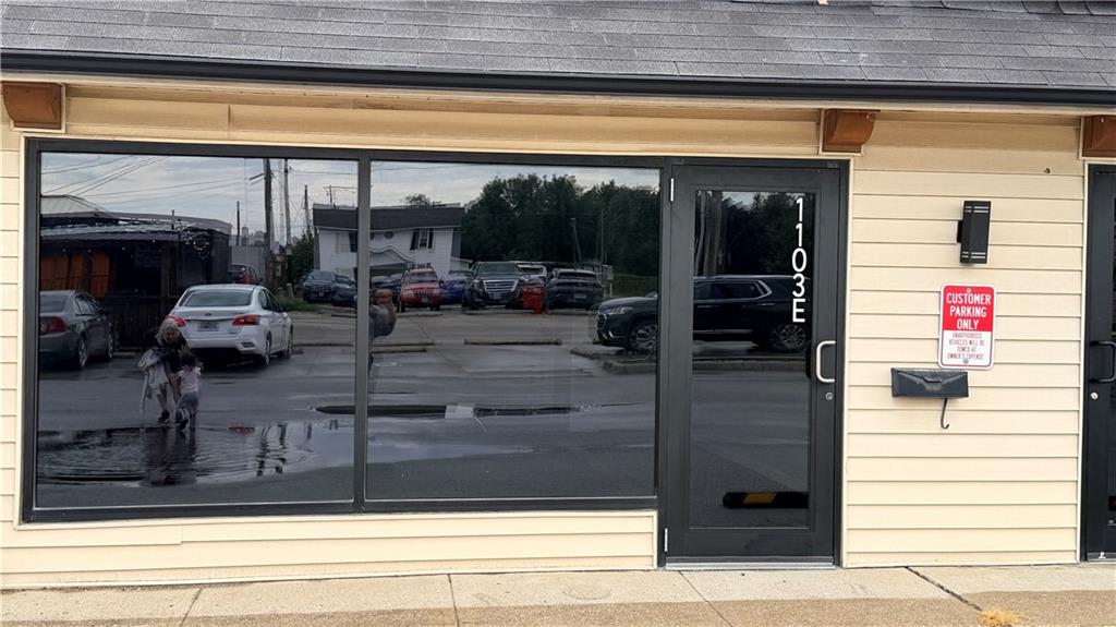1103 Broadway Street — photo