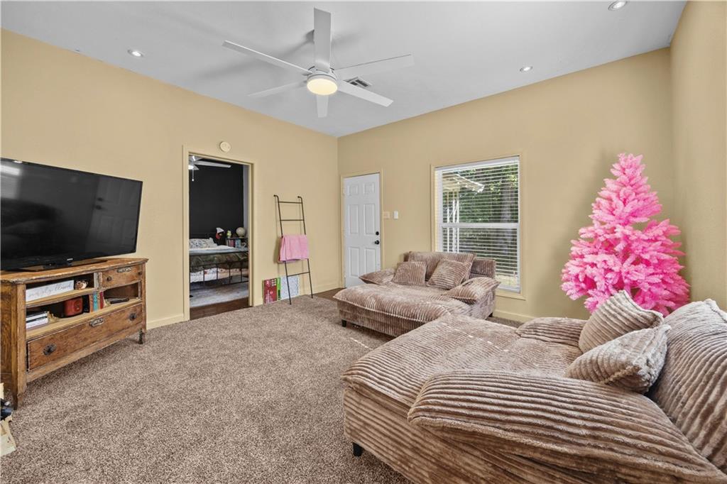923 E 7th Street, Cherryvale, KS 67335 — photo 3