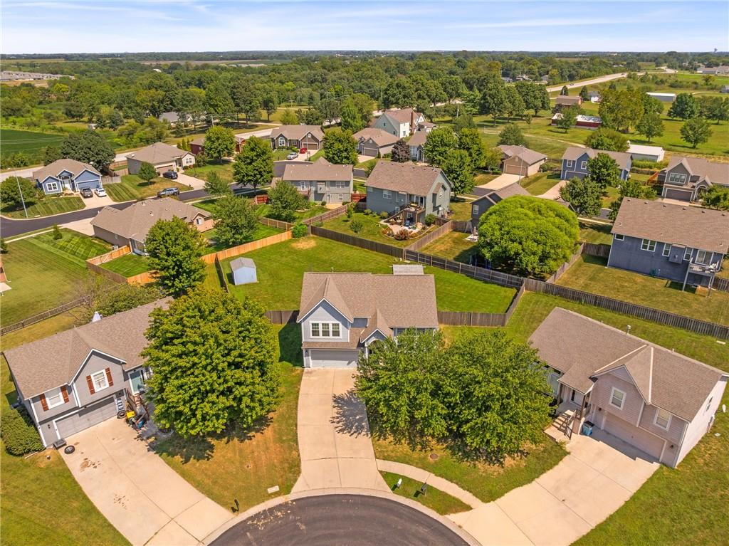19993 Falcon Ridge Drive, Spring Hill, KS 66083