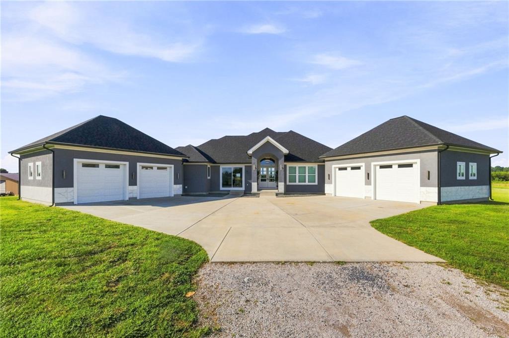 12006 E 195th Street, Raymore, MO 64083 — photo 2