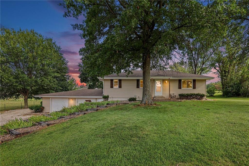 13744 Archer Road — photo